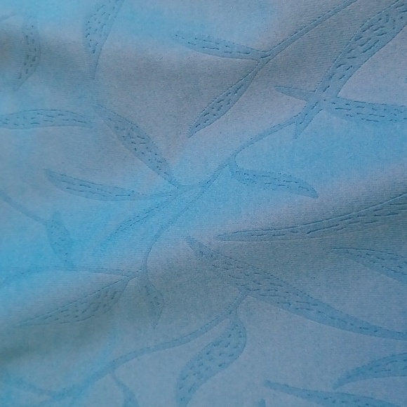 {Zyia Active} Blue Leaf Print Leggings - Picture 4 of 4